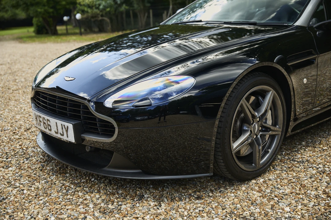 2016 Aston Martin V8 Vantage (2006-2017) - Image 17 of 31
