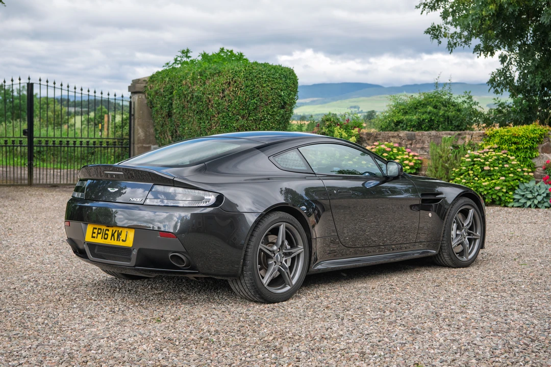 2015 Aston Martin V8 Vantage (2006-2017) - Image 14 of 31