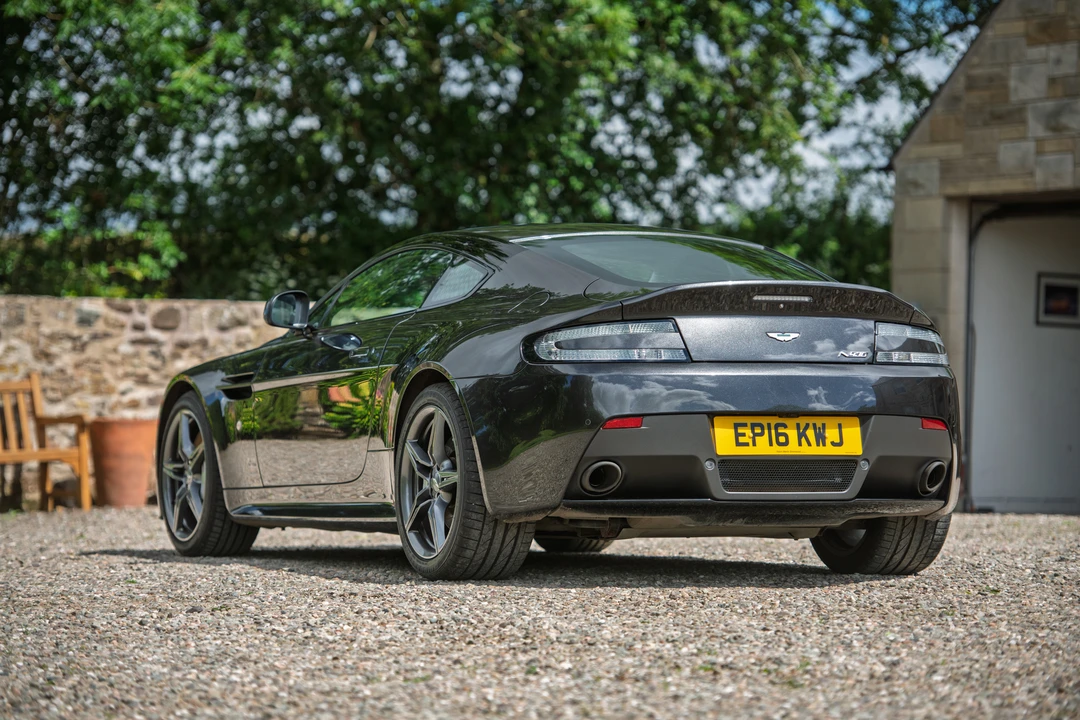 2015 Aston Martin V8 Vantage (2006-2017) - Image 5 of 31