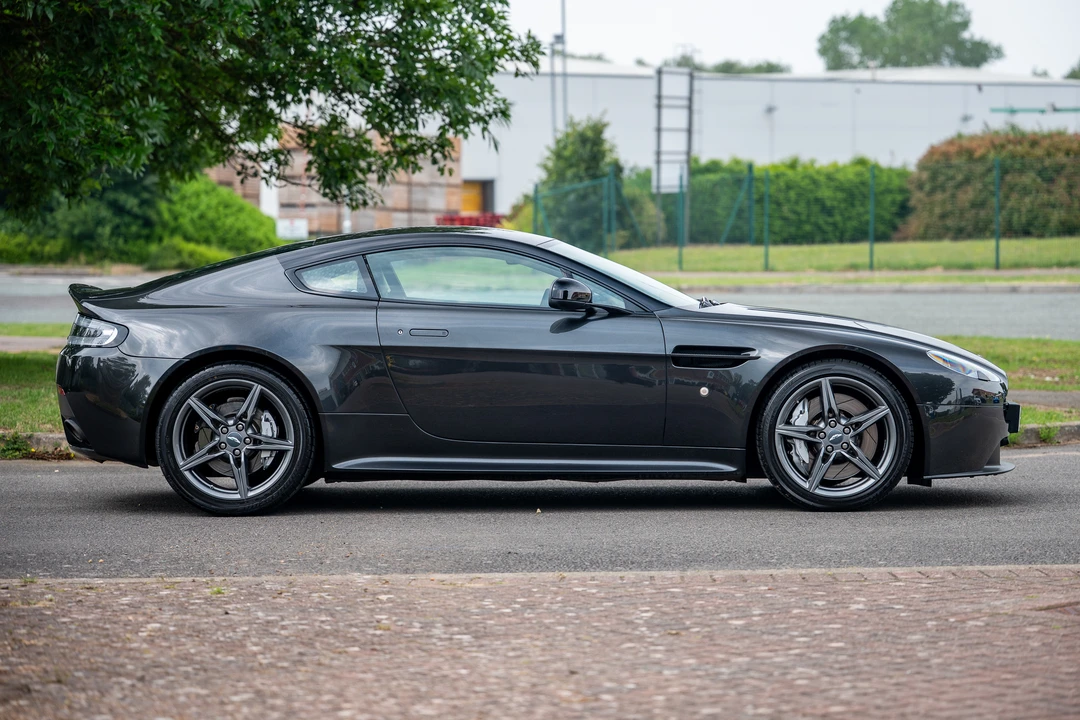 2016 Aston Martin V8 Vantage (2006-2017) - Image 16 of 31