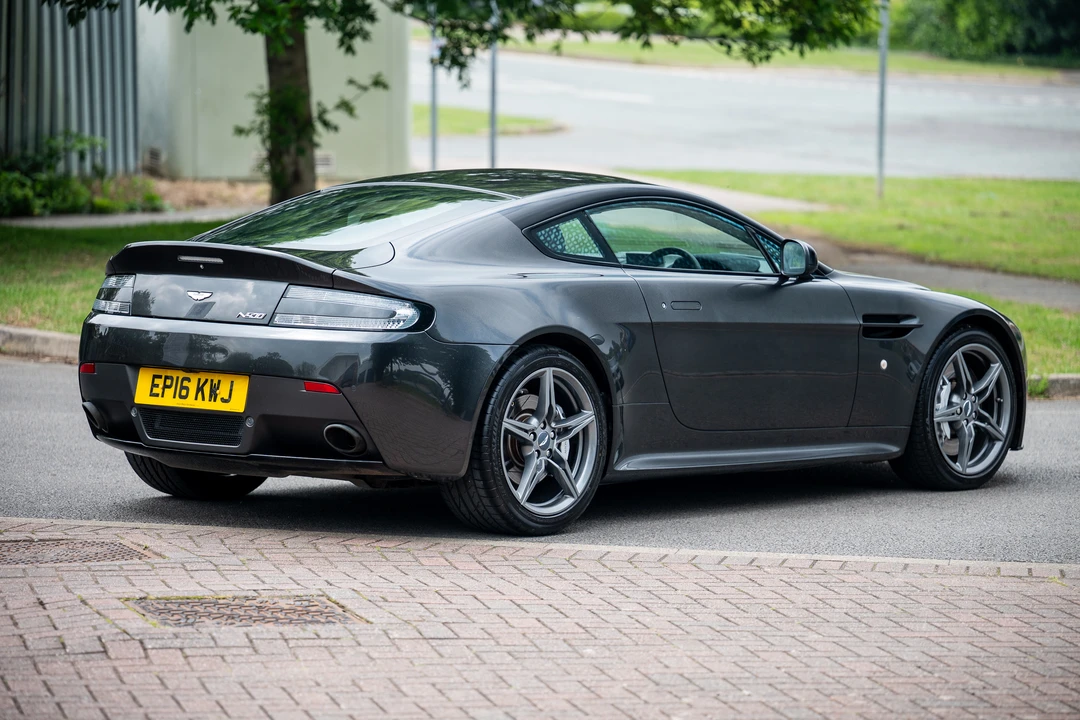 2016 Aston Martin V8 Vantage (2006-2017) - Image 15 of 31