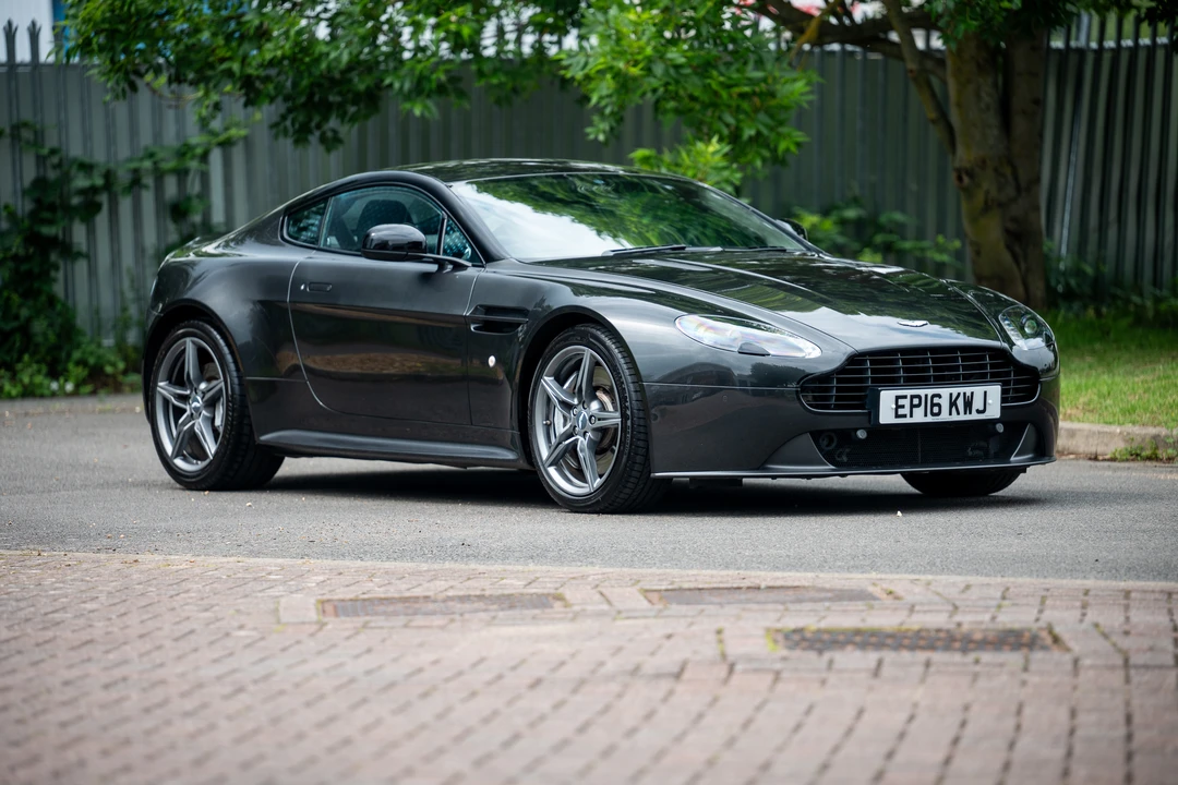 2016 Aston Martin V8 Vantage (2006-2017) - Image 17 of 31