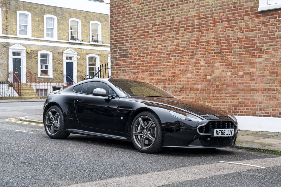 2016 Aston Martin V8 Vantage (2006-2017) - Image 3 of 31