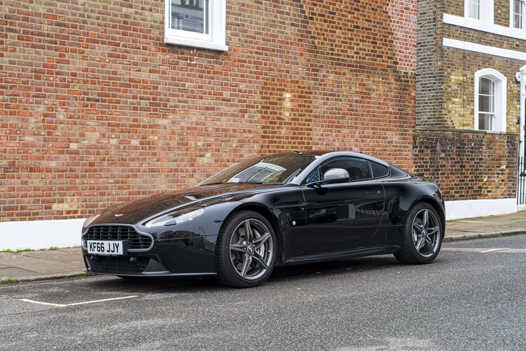 2016 Aston Martin V8 Vantage (2006-2017) - Image 9 of 31