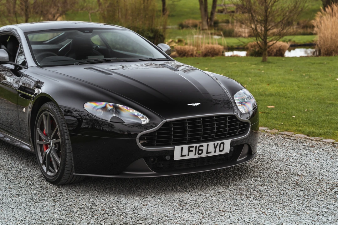 2011 Aston Martin V8 Vantage (2006-2017) - Image 16 of 31