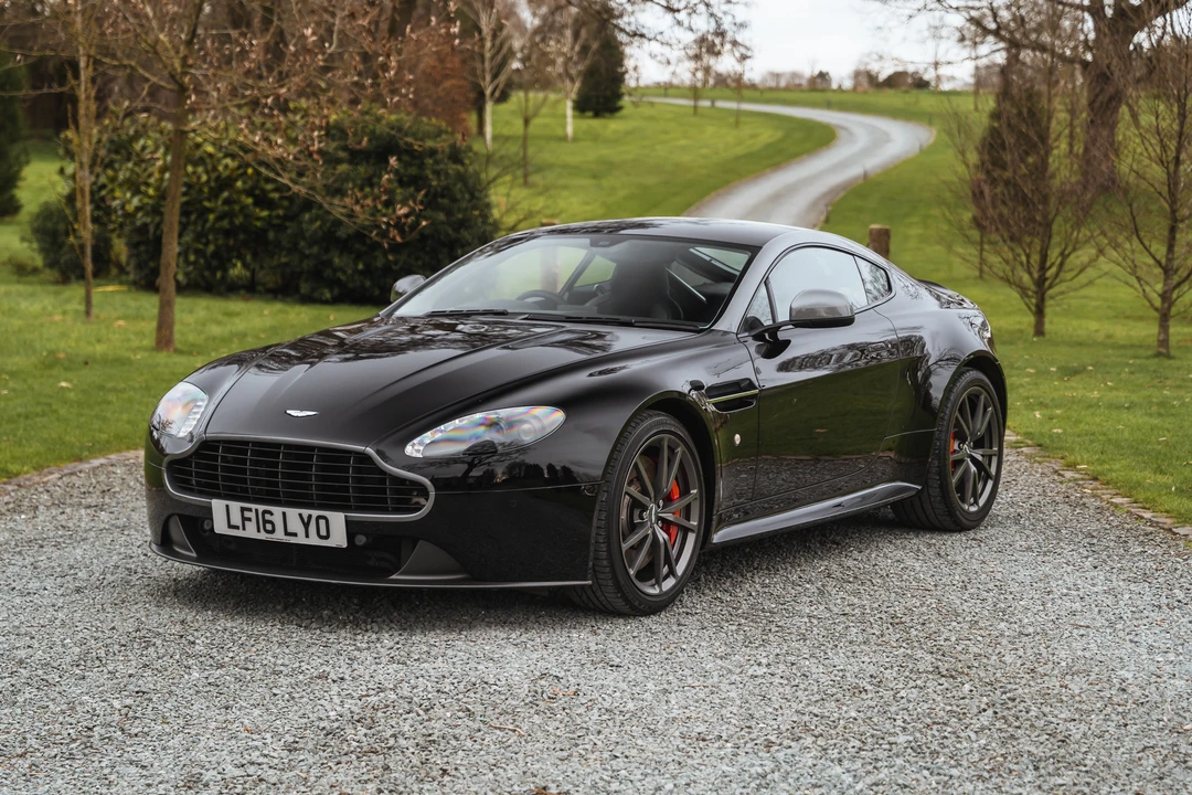2011 Aston Martin V8 Vantage (2006-2017) - Image 4 of 31