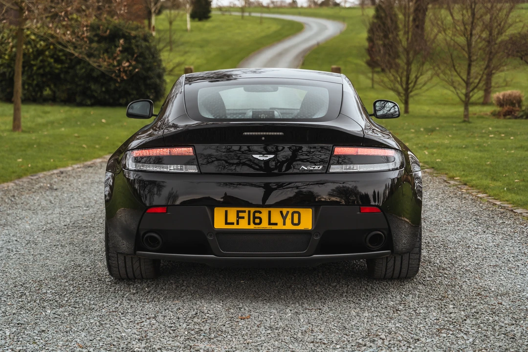 2011 Aston Martin V8 Vantage (2006-2017) - Image 10 of 31