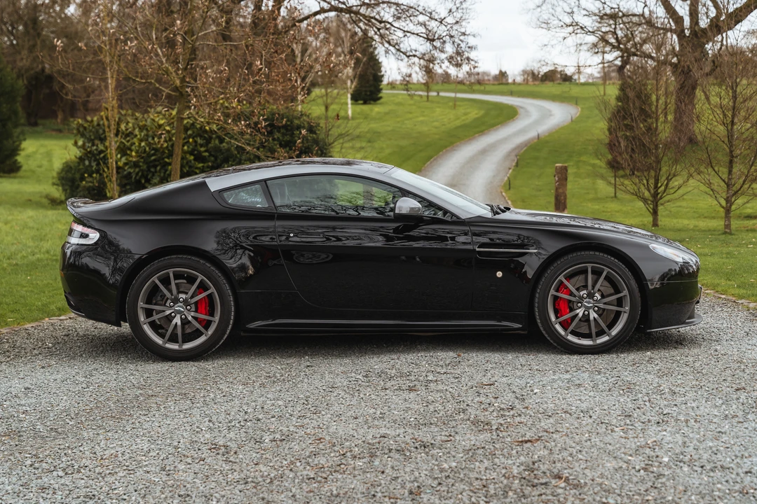 2011 Aston Martin V8 Vantage (2006-2017) - Image 14 of 31