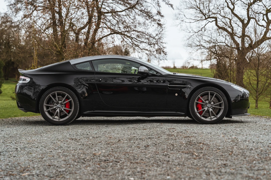 2011 Aston Martin V8 Vantage (2006-2017) - Image 15 of 31