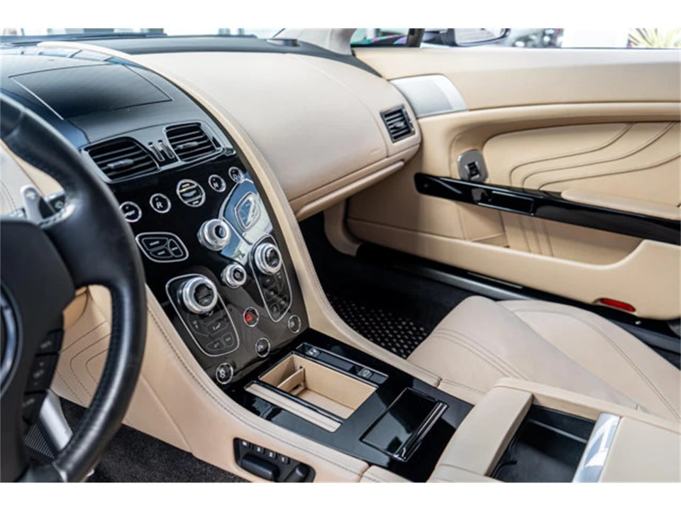 2016 Aston Martin V8 Vantage (2006-2017) - Image 10 of 12