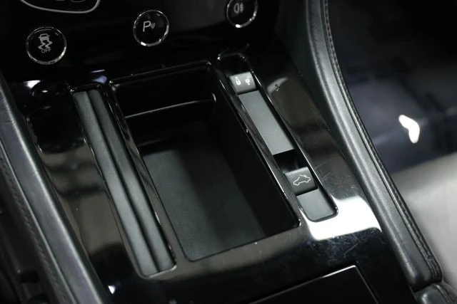 2016 Aston Martin V8 Vantage (2006-2017) - Image 26 of 31