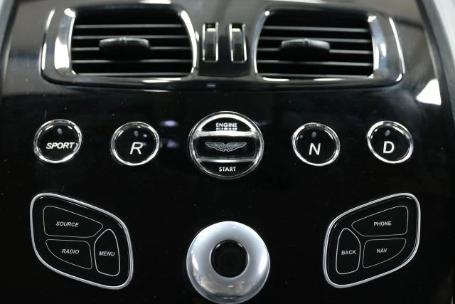 2016 Aston Martin V8 Vantage (2006-2017) - Image 24 of 31