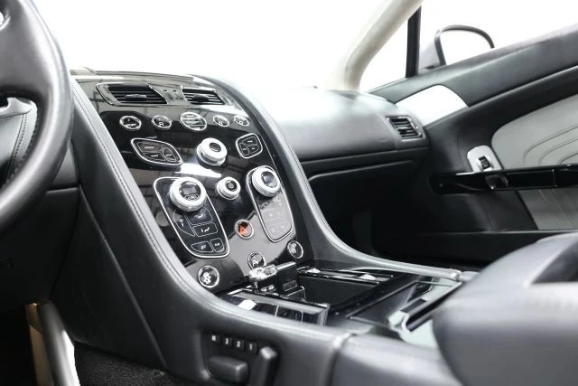 2016 Aston Martin V8 Vantage (2006-2017) - Image 29 of 31