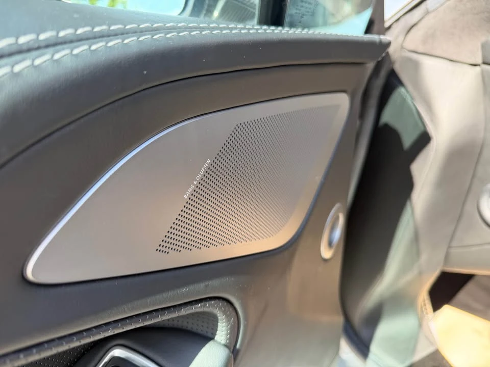 2016 Aston Martin Vanquish 2nd Gen - Image 9 of 14