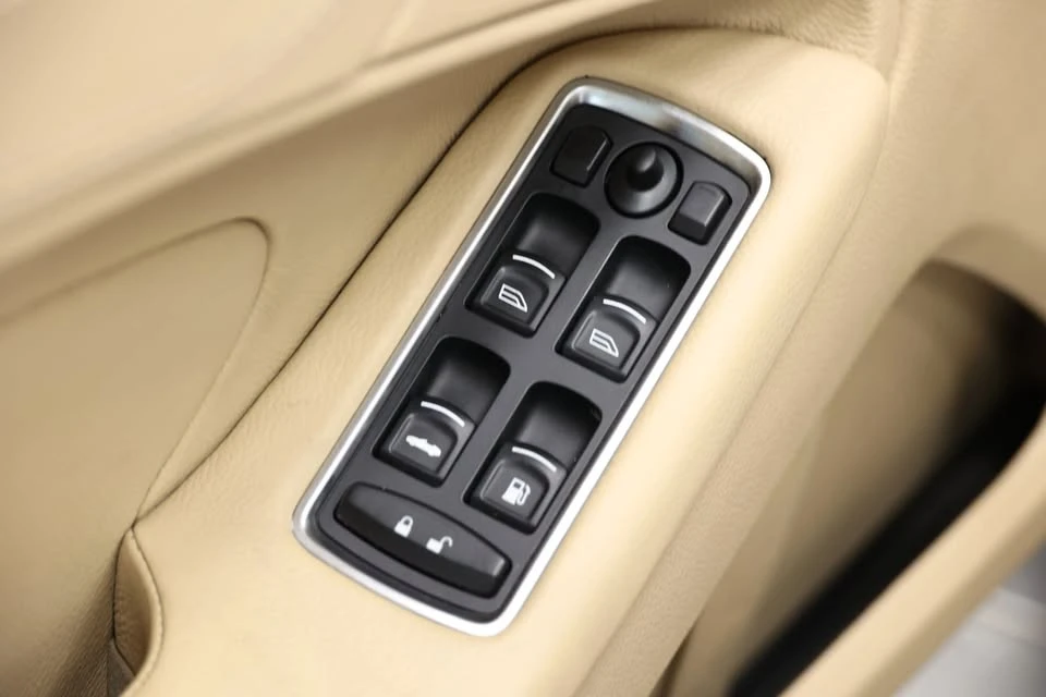 2016 Aston Martin Vanquish 2nd Gen - Image 13 of 20