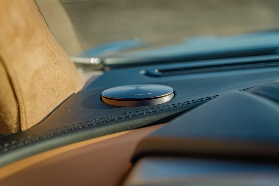 2016 Aston Martin Vanquish 2nd Gen - Image 5 of 31