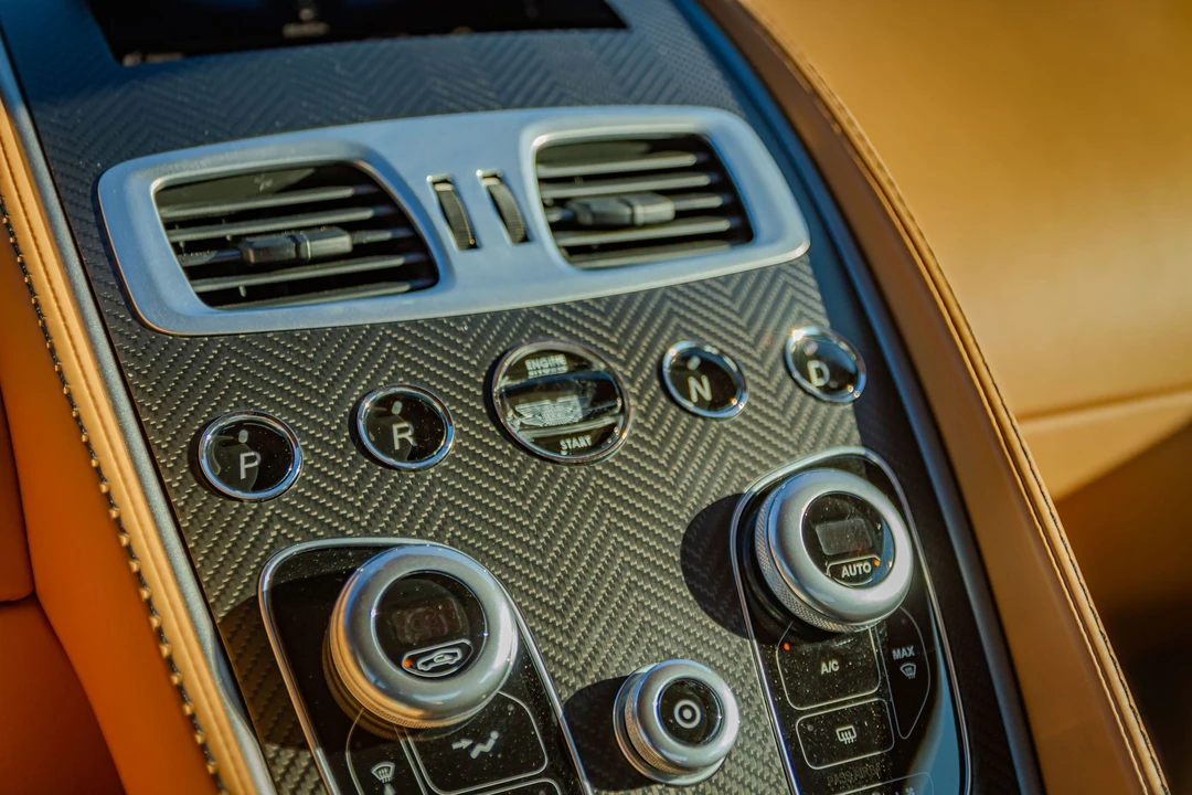 2016 Aston Martin Vanquish 2nd Gen - Image 3 of 31