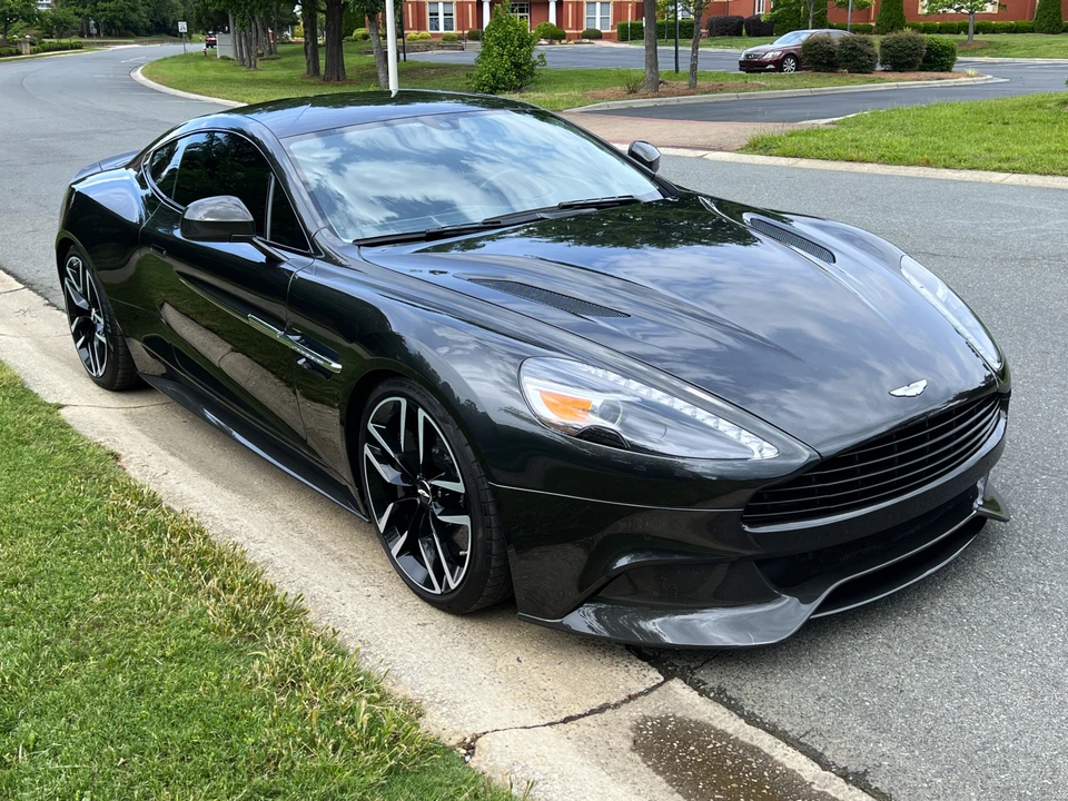 2016 Aston Martin Vanquish 2nd Gen - Image 23 of 31