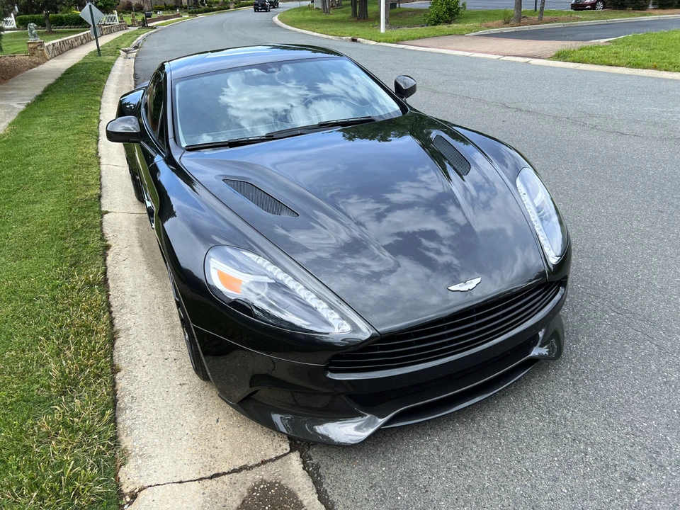 2016 Aston Martin Vanquish 2nd Gen - Image 21 of 31