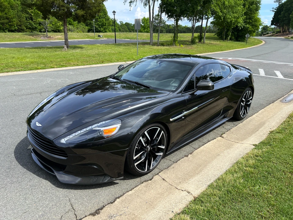 2016 Aston Martin Vanquish 2nd Gen - Image 11 of 31