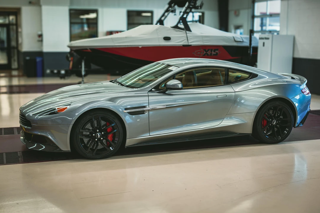 2016 Aston Martin Vanquish 2nd Gen - Image 18 of 31