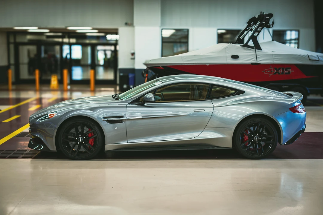 2016 Aston Martin Vanquish 2nd Gen - Image 25 of 31