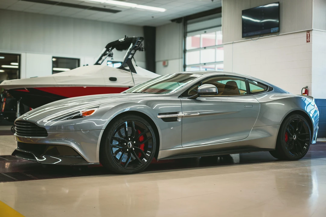 2016 Aston Martin Vanquish 2nd Gen - Image 16 of 31