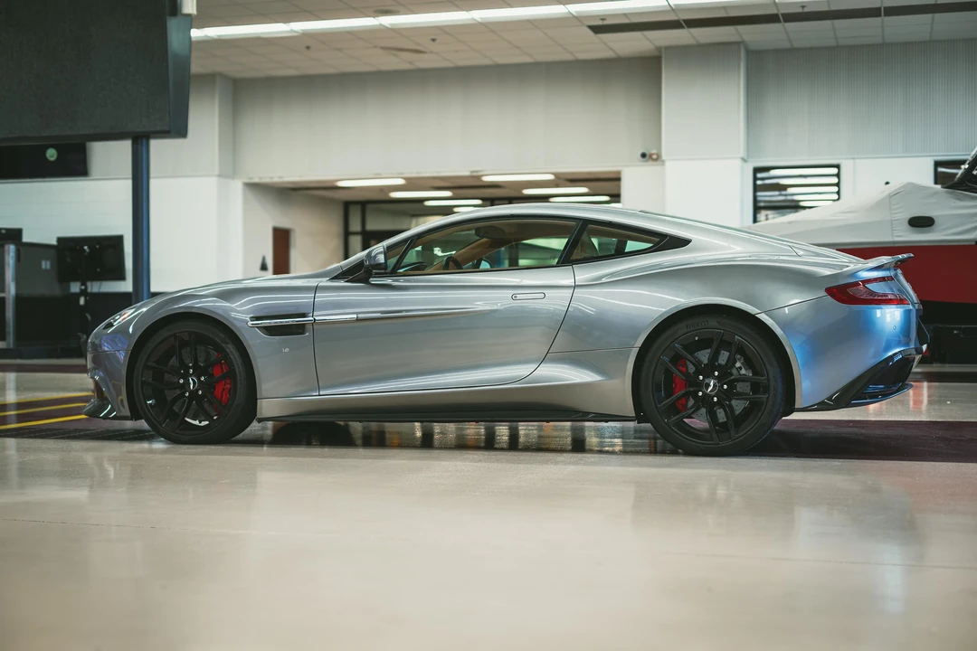 2016 Aston Martin Vanquish 2nd Gen - Image 27 of 31