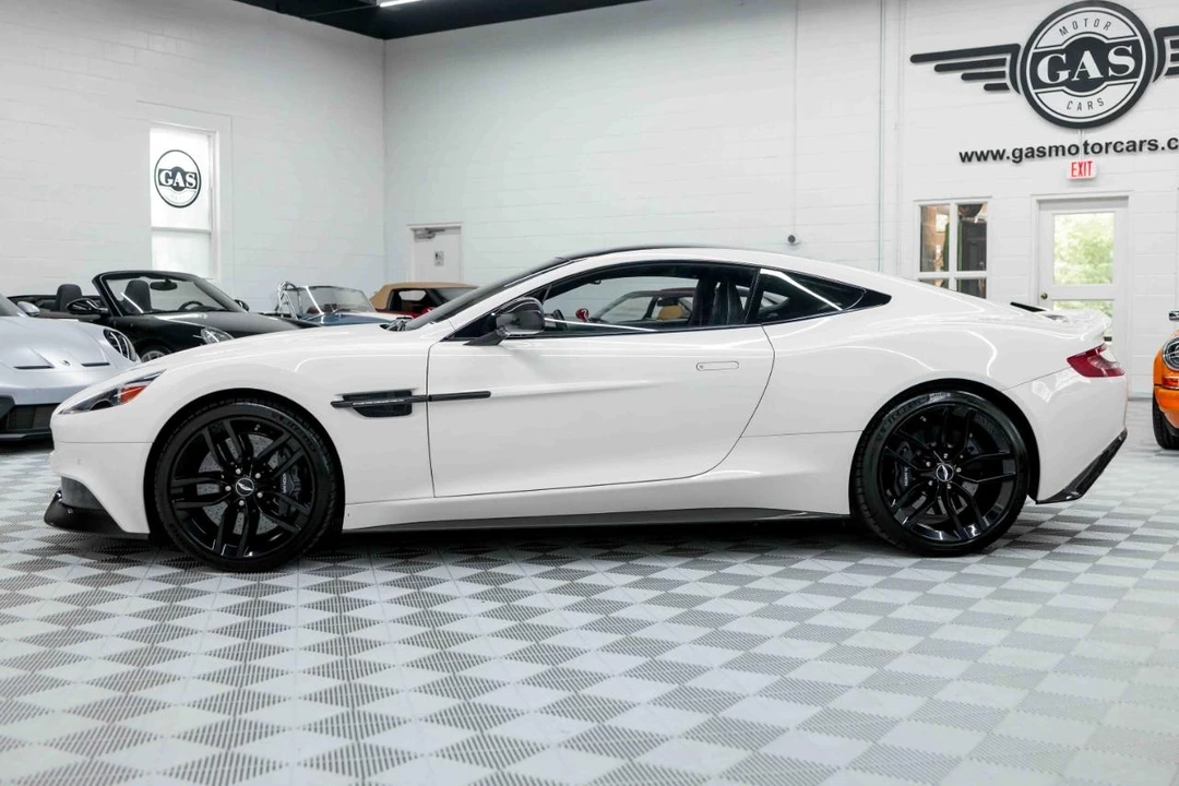 2016 Aston Martin Vanquish 2nd Gen - Image 11 of 31