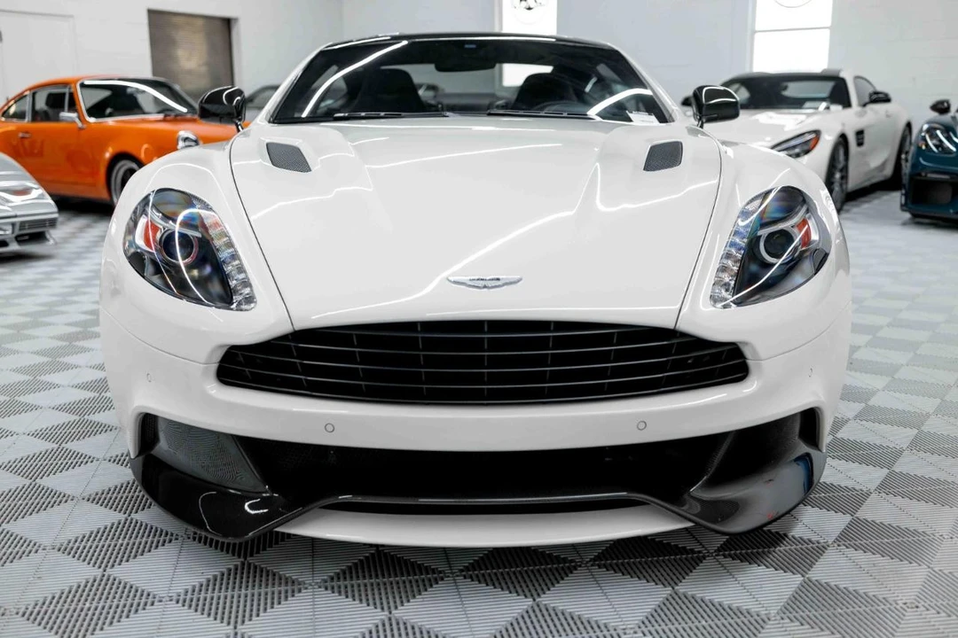 2016 Aston Martin Vanquish 2nd Gen - Image 5 of 31