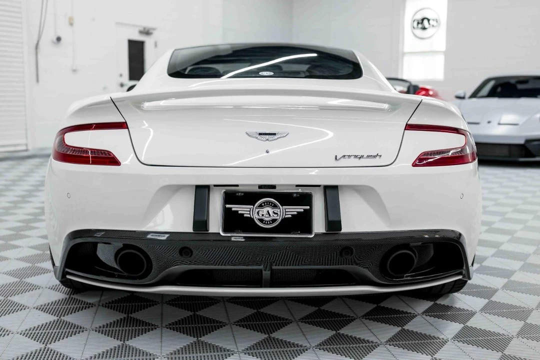 2016 Aston Martin Vanquish 2nd Gen - Image 9 of 31