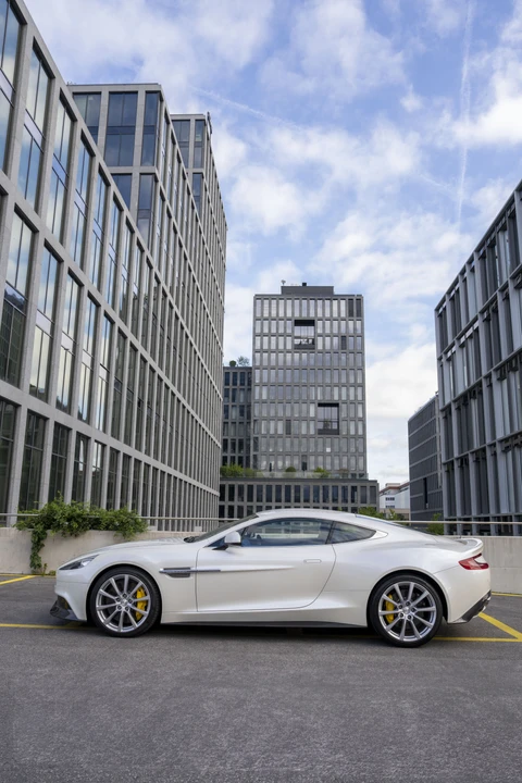 2016 Aston Martin Vanquish 2nd Gen - Image 26 of 31