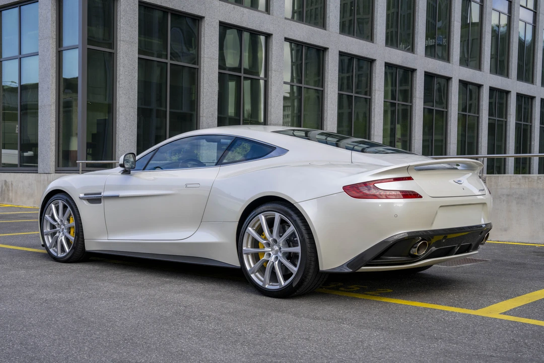 2016 Aston Martin Vanquish 2nd Gen - Image 5 of 31