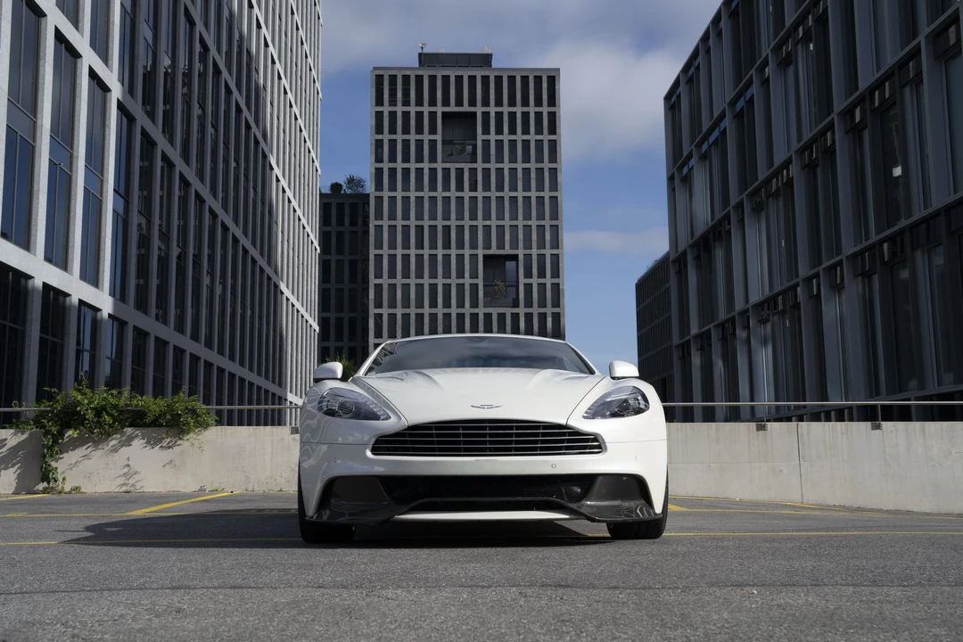 2016 Aston Martin Vanquish 2nd Gen - Image 2 of 31