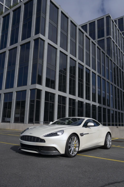 2016 Aston Martin Vanquish 2nd Gen - Image 30 of 31