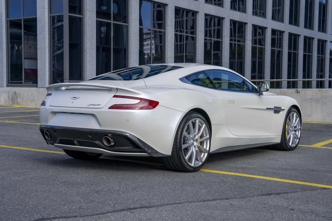 2016 Aston Martin Vanquish 2nd Gen - Image 15 of 31