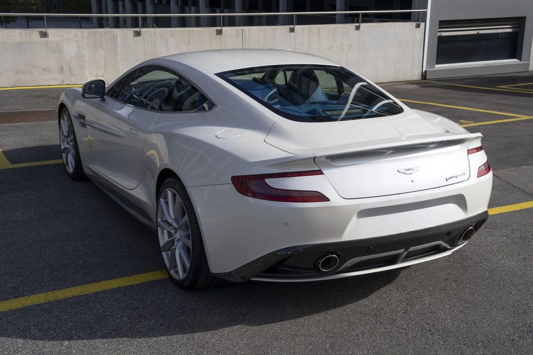 2016 Aston Martin Vanquish 2nd Gen - Image 14 of 31