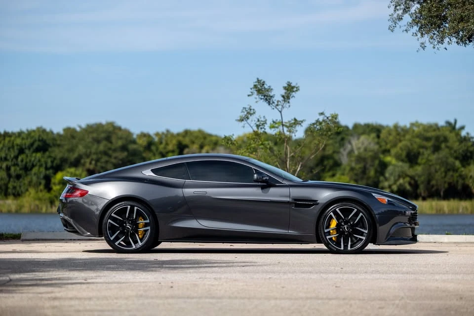 2016 Aston Martin Vanquish 2nd Gen - Image 2 of 20