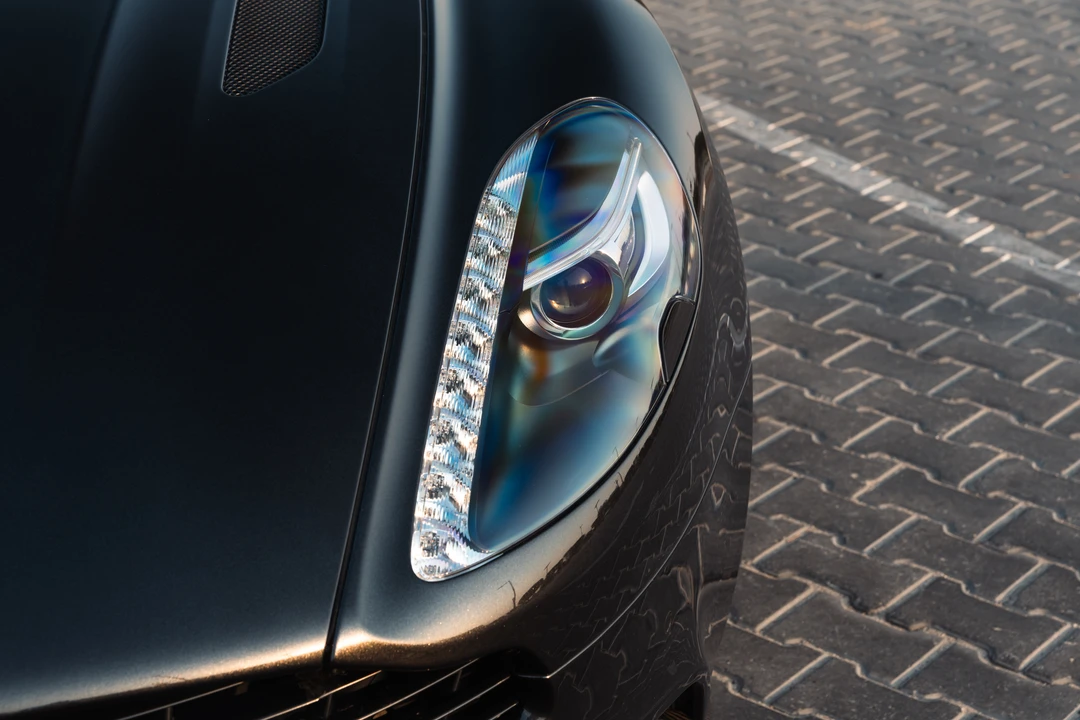 2016 Aston Martin Vanquish 2nd Gen - Image 27 of 31