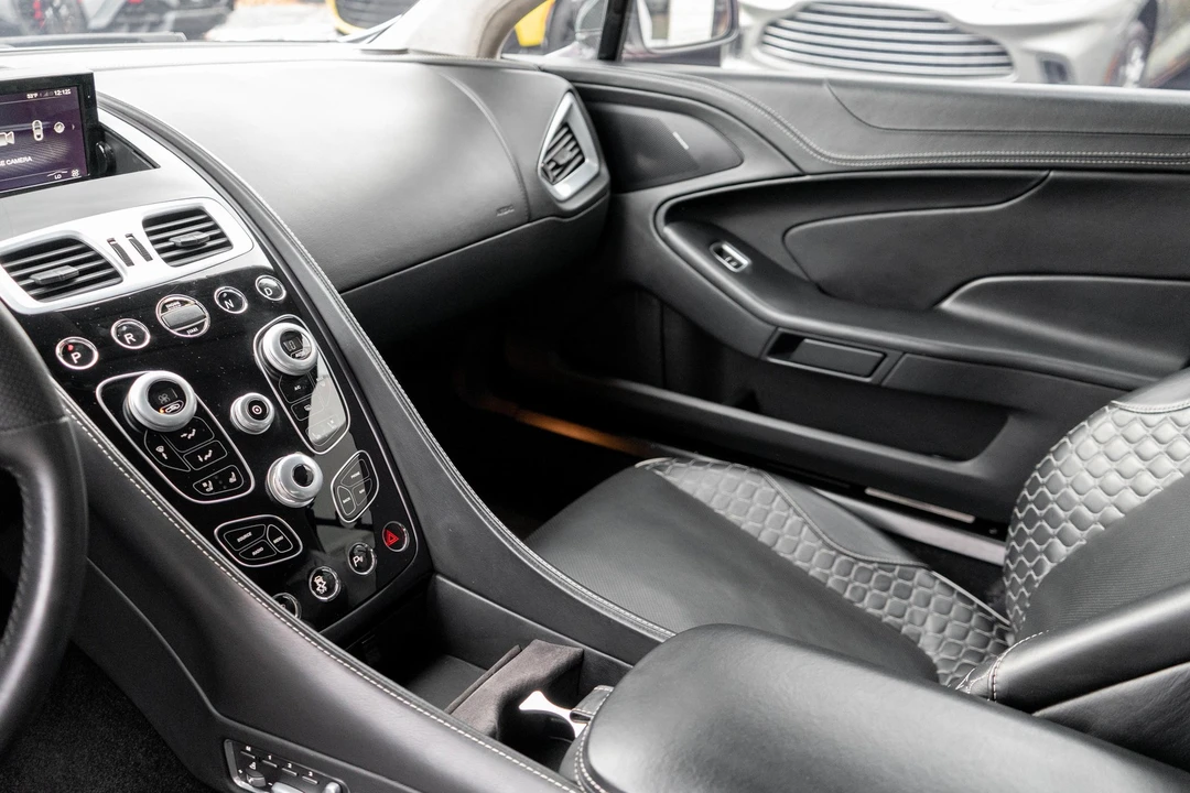 2016 Aston Martin Vanquish 2nd Gen - Image 9 of 31