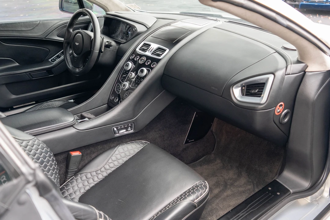 2016 Aston Martin Vanquish 2nd Gen - Image 28 of 31