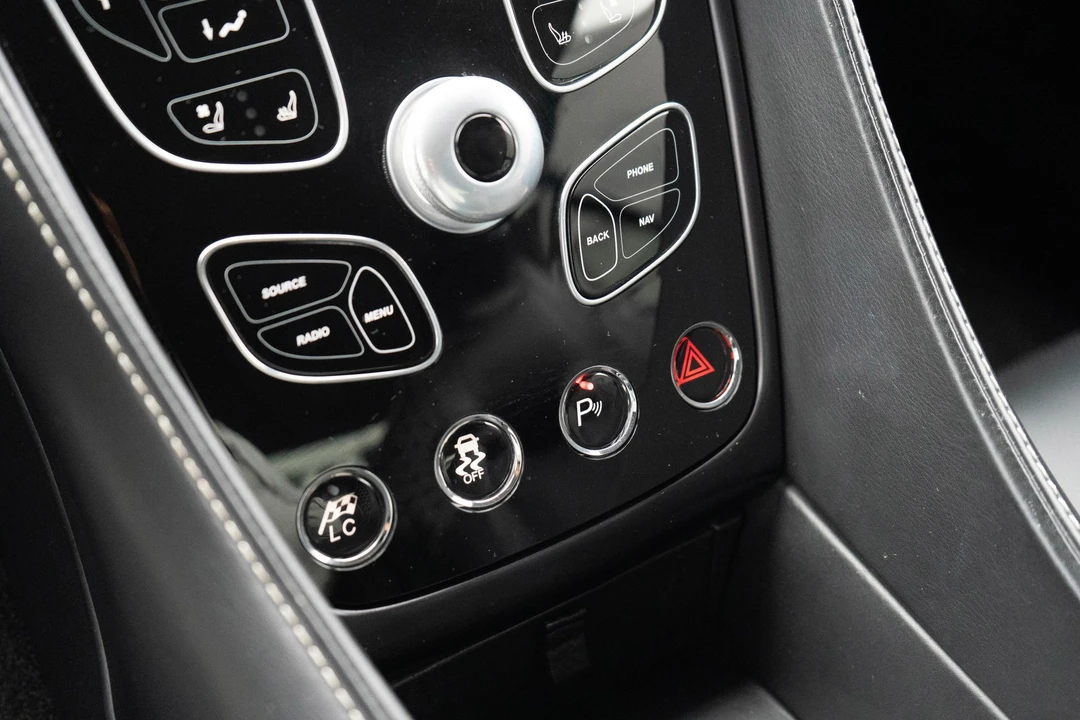 2016 Aston Martin Vanquish 2nd Gen - Image 24 of 31