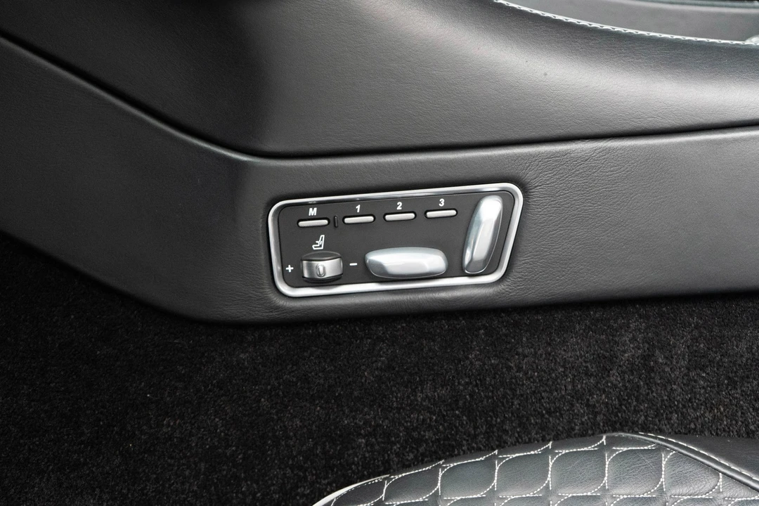 2016 Aston Martin Vanquish 2nd Gen - Image 25 of 31