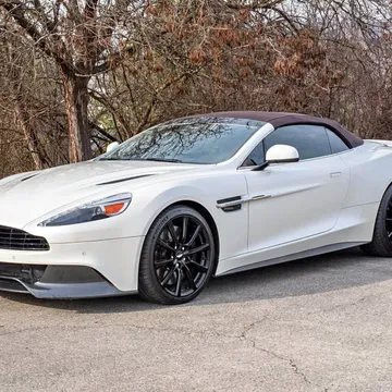 2016 Aston Martin Vanquish Volante Carbon Edition
