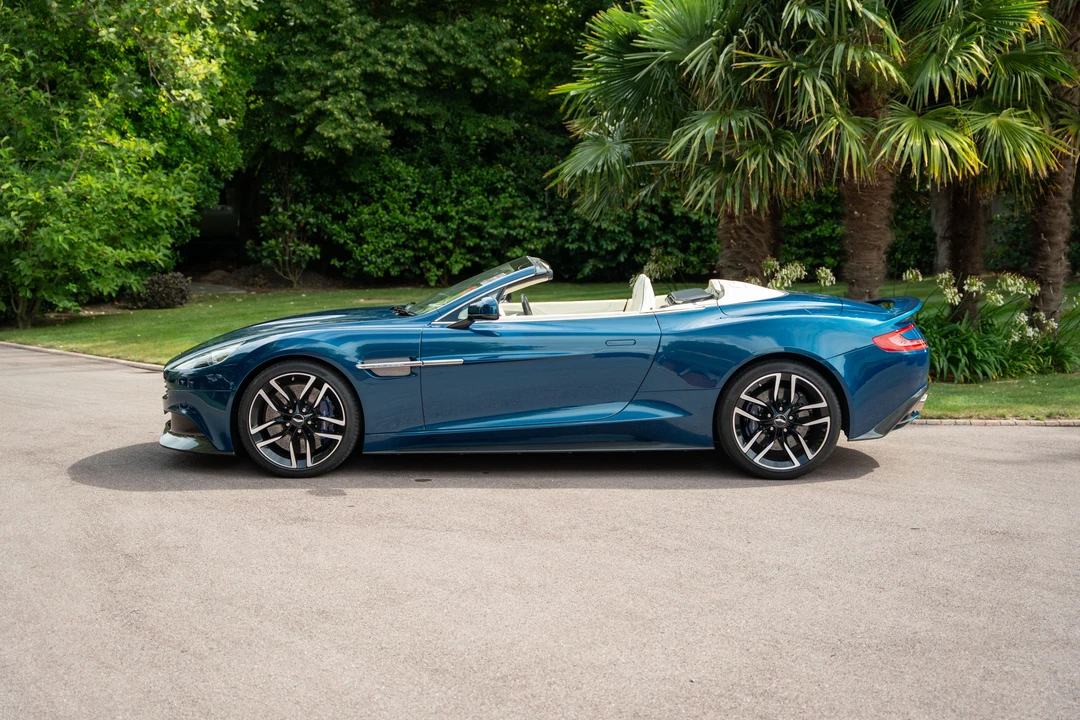 2016 Aston Martin Vanquish 2nd Gen - Image 8 of 31