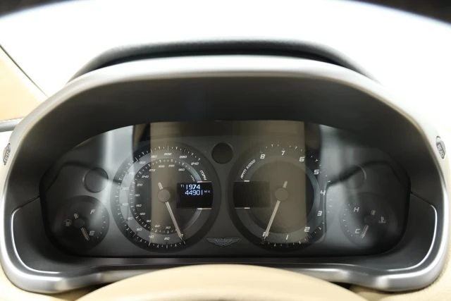2016 Aston Martin Vanquish 2nd Gen - Image 24 of 31