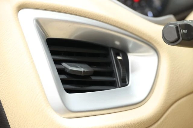 2016 Aston Martin Vanquish 2nd Gen - Image 19 of 21