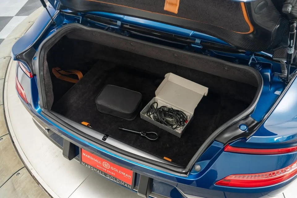 2016 Aston Martin Vanquish 2nd Gen - Image 18 of 19