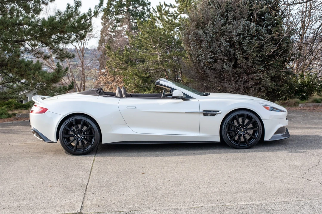 2016 Aston Martin Vanquish 2nd Gen - Image 8 of 31