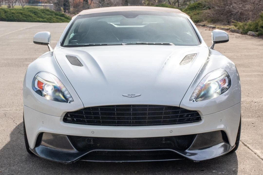 2016 Aston Martin Vanquish 2nd Gen - Image 18 of 31